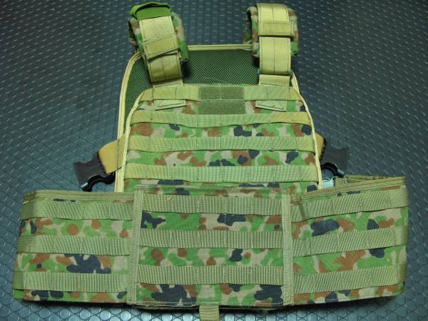 L.E.M. supply プレートキャリア4型 プレキャリ 陸上自衛隊 跳ね出し