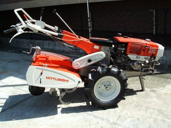 三菱製 8馬力ディーゼルエンジン耕運機 MRE800の中古です(車体