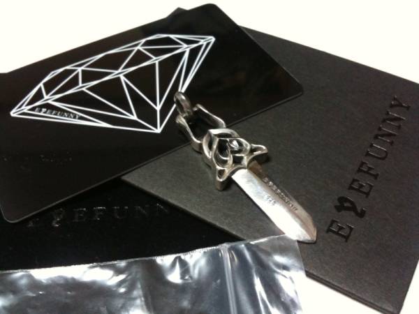 EYEFUNNY/アイファニー SV925 ハートダガーチャーム EYEFUNNY/アイファニー ダブル ダガー キーリング silver/925