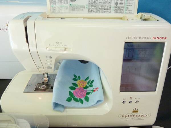 シンガー【刺繍文字】コンピュータミシン9800DX刺繍カード付(本体 
