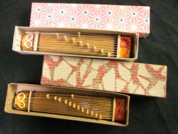 ミニチュア◇ 2個セット お琴 お箏 レトロ 和風 飾り 置物(弦楽器