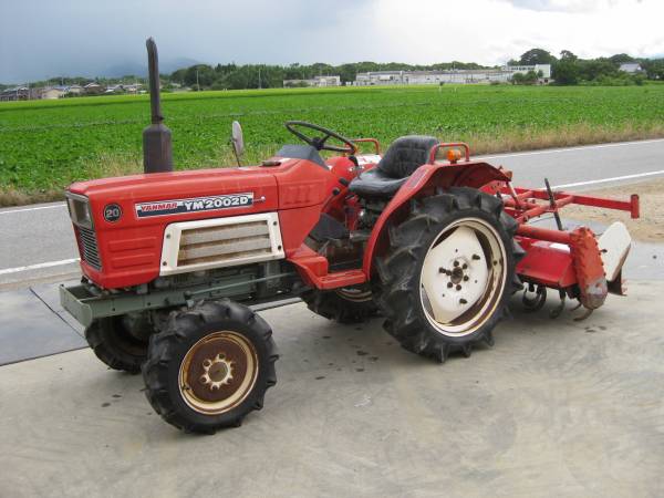 ヤンマートラクターYM2002D/4WD/中耕/防除/畑/農業/農機(車体 