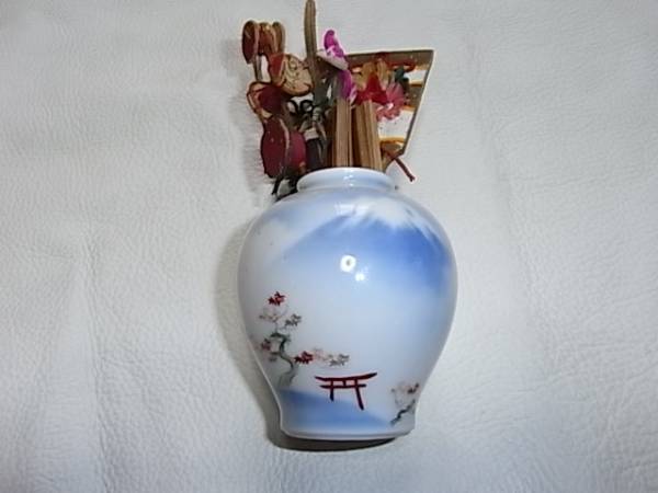 新作登場，限定SALE 非売品 昭和初期 1930 40年代 日本郵船 航路のお土産 深川製磁 小さい花瓶(深川製磁)｜売買されたオークション情報、yahooの商品情報をアーカイブ公開 - オークファン 深川製磁