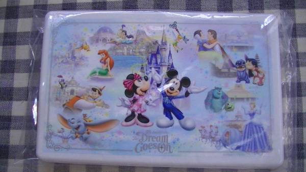 ディズニーランド25周年 ランチボックス ドリンクホルダー付き ディズニー 売買されたオークション情報 Yahooの商品情報をアーカイブ公開 オークファン Aucfan Com