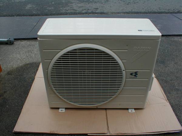 ダイキン エアコン 室外機のみ 【R36NES】3.6kW 未使用品！(12畳 