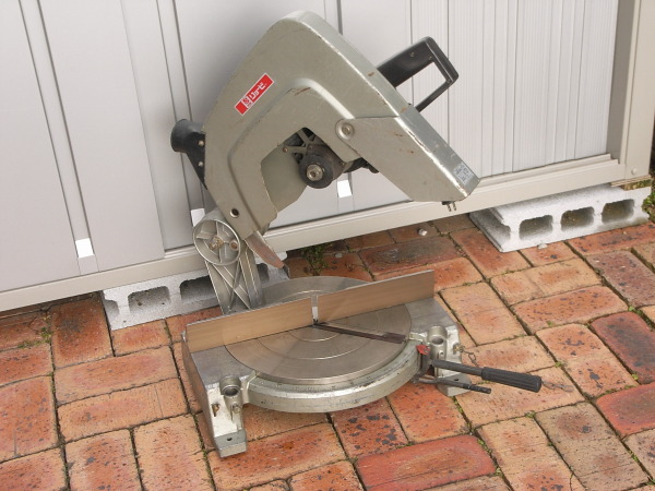 リョービ RYOBI 380mm卓上切断機 TS-380 卓上丸のこ 即決価格!!(丸のこ リョービ RYOBI 380mm卓上切断機 TS-380 卓上丸のこ 即決価格!!(丸のこ