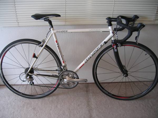 Basso バッソ Viper クロモリロードバイク 白 5mm 売買されたオークション情報 Yahooの商品情報をアーカイブ公開 オークファン Aucfan Com