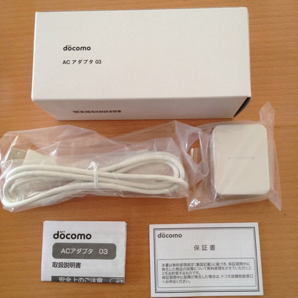 新品 docomo ACアダプタ03 本体 USB接続ケーブル_1