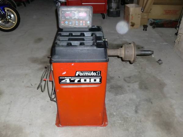 ホイールバランサー バンザイ 4700 中古 100V(タイヤチェンジャー