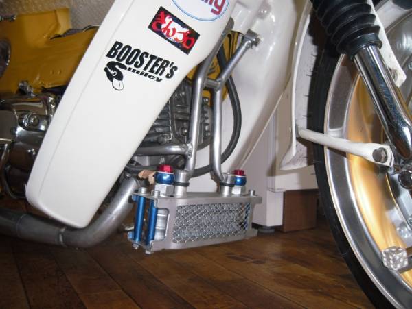 booster's smiley オイルクーラーステー 12Vモンキー ステム下