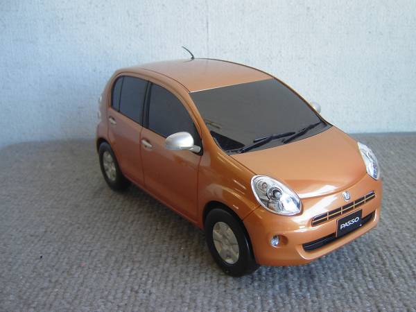 トヨタ パッソ　Hana　1/30 アカリマイカメタ　R62 サンプル_1