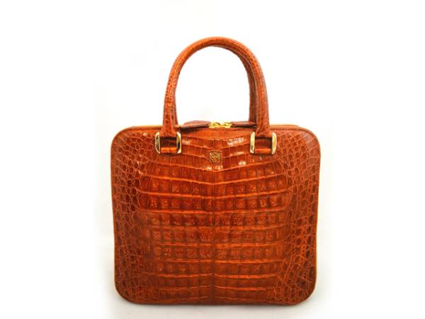 ロエベLOEWE　クロコダイル　ハンドバッグ　新品　直営店