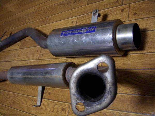 ジムニー JA11 マフラー アピオ トツゲキ フロントパイプ JA22(社外品