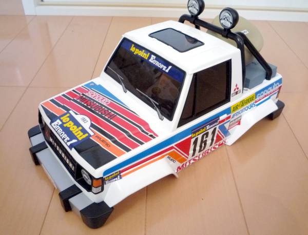 タミヤ1/10パジェロウィリー・メーカー塗装済ボディ・新品未使用 