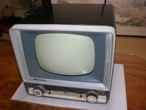☆美品☆真空管テレビ☆レトロ☆白黒テレビ☆SANYO☆通電☆(テレビ