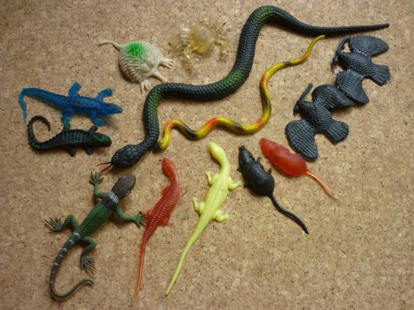 ゲテモノ ショック ヘビ ネズミ トカゲ ゴム人形 駄玩具 その他 売買されたオークション情報 Yahooの商品情報をアーカイブ公開 オークファン Aucfan Com