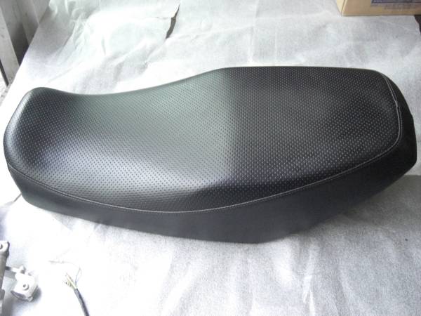 SR400 ワイズギア ローダウンシート 絶版ワイズギアSR400(2010〜2017