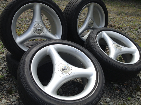 ANTERA 3本スポーク 17×7.5J PCD114.3 5穴 タイヤ付JDMヘラフラ