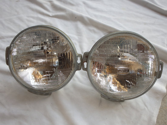 ＫＯＩＴＯ　２Ｄ１Ｘ丸目ヘッドライト左右ミニキャブトラック_2