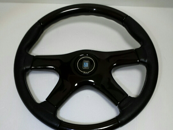 NARDI クラシック ステアリングホイール 3スポーク ウッド/黒 ウッド