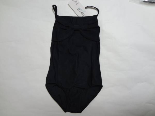 新品☆チャコットのレオタード　130J （身長125～135)☆梨地・黒