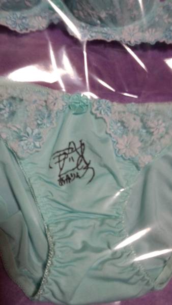 SKE48 須田亜香里さん 直筆サイン入り下着セット(サイン)｜売買された