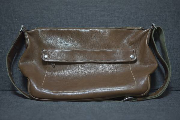 Le Bonheur ル・ボナー ルボナー パパスショルダー グリージオ