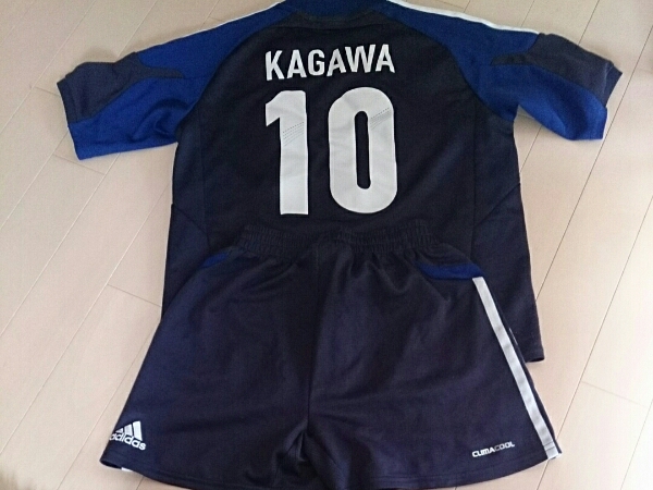 サッカー 日本代表ユニフォーム 子供用140上下 香川ネーム入り 子ども用 売買されたオークション情報 Yahooの商品情報をアーカイブ公開 オークファン Aucfan Com