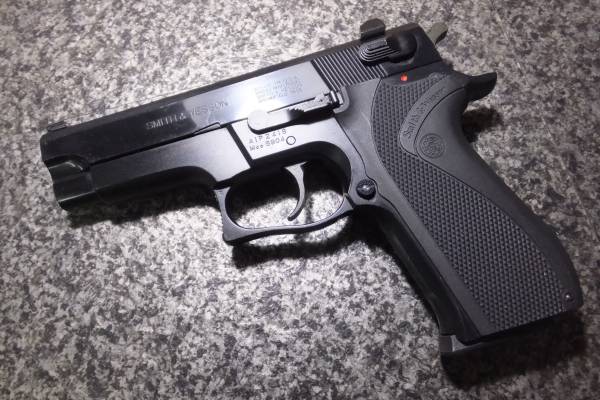 コクサイ　SMITH&WESSON本体のみ中古ジャンク【H-369】