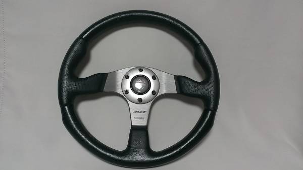 ◆◇正規品 MOMO RACE　モモレース φ350mm ◇◆