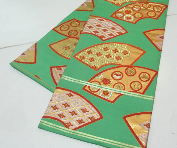 A1102★正絹/緑に金糸の地紙の豪華な袋帯(両面全通)★十三参りに