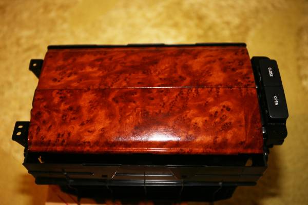 30 ハリアー 　グラージオ　センターコンソールリッド　完成品