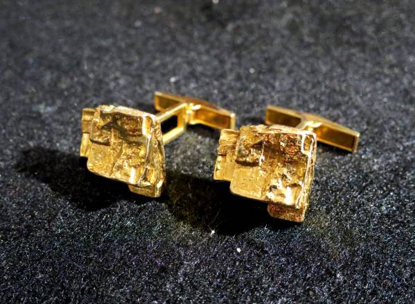 14金（14K 刻印あり） カフス 重量：33.7g 未使用・美品・1円～
