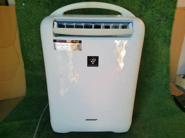 ☆売切☆シャープ プラズマクラスター CV-B100 除湿機 中古