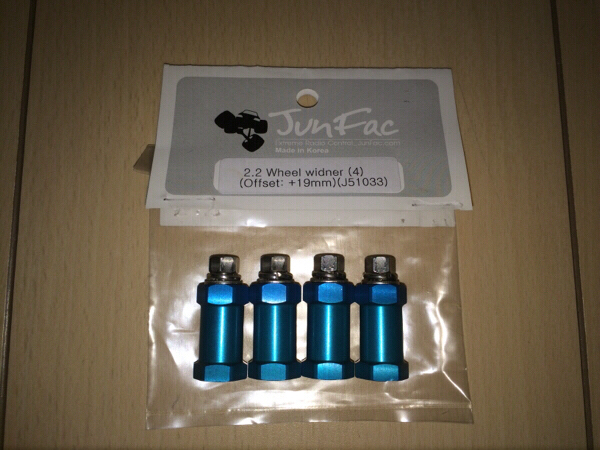 JUNFAC J51033 Allargamento Ruota 2,2 (4) Offset: +19mm TLT-1, CC-01, AX10, F-350