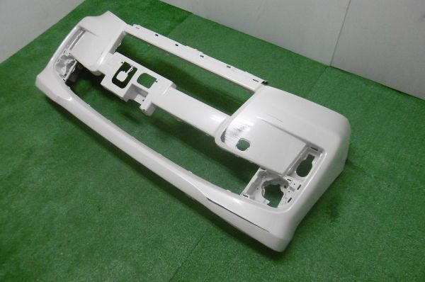 ムーヴカスタム LA100S 後期 純正フロントバンパー 557 未使用品
