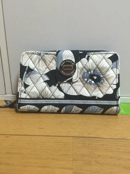 送料無料◆廃盤品Vera Bradleyヴェラブラッドリーturnlockwallet