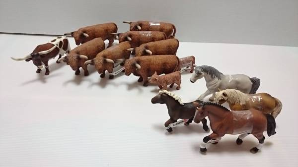 美品　シュライヒ　schleich 馬　牛　フィギュア セット