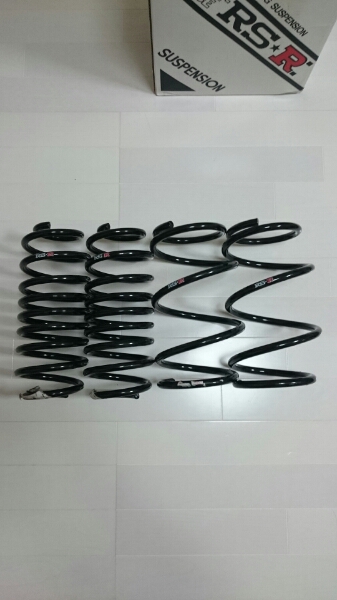 30プリウス RS-R スーパーローダウンサス 使用期間 4ヶ月