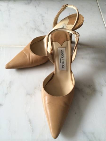 ジミーチュウ37ストラップパンプスベージュusedマノロルブタン