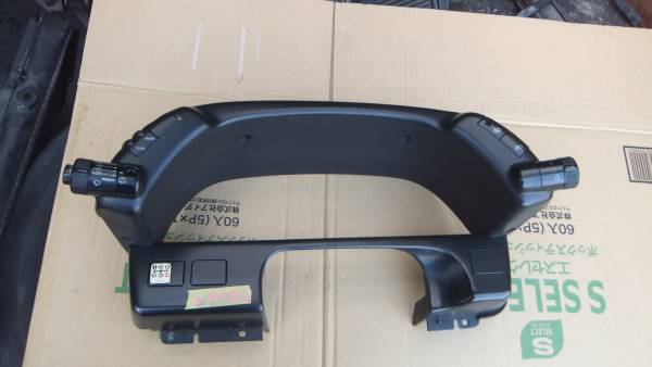 U R32 スカイライン メーターパネル