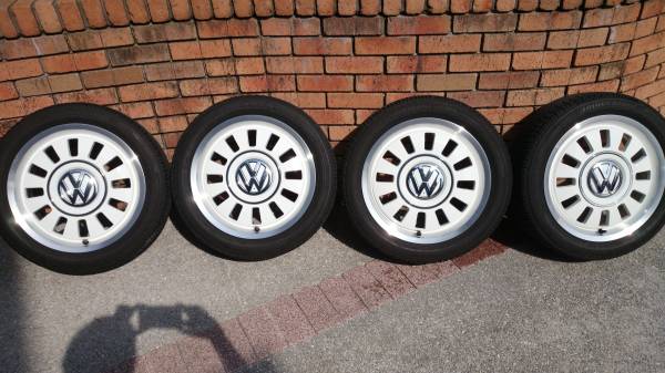 VW ホワイト UP 16インチ 6J +43 4H PCD100 純正 ホイール 4本 