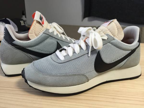 ★USED★ナイキAIRテイルウィンド★グレー★26.5㎝