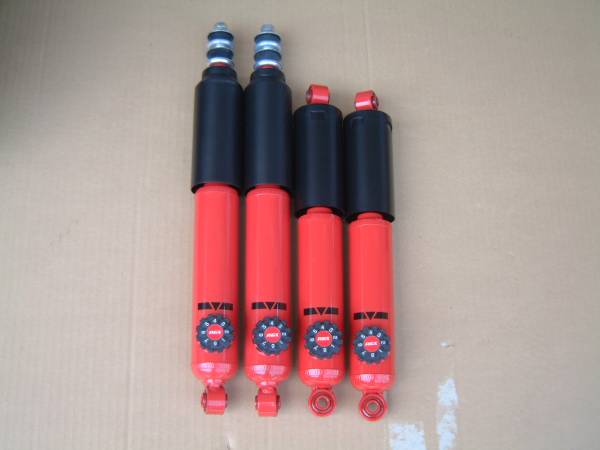 カヤバ　ＡＧＸ　Ｅｖｏｌｕｔｉｏｎ　ガスタイプ　1台分セット