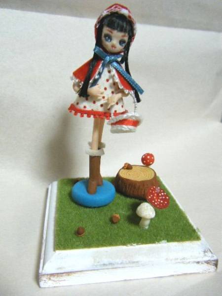 ミニチュアドール7.5cm　ポーズ人形赤ずきん昭和レトロきのこ_2