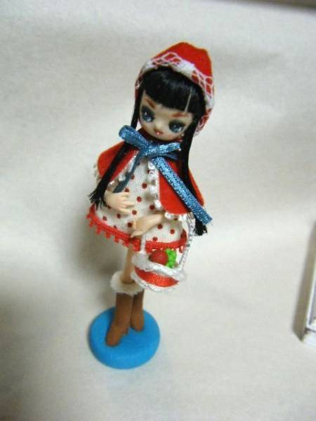 ミニチュアドール7.5cm　ポーズ人形赤ずきん昭和レトロきのこ_3