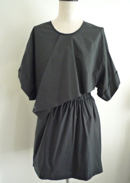 N°21 ヌメロ ヴェントゥーノ ★ ブラックワンピース 38