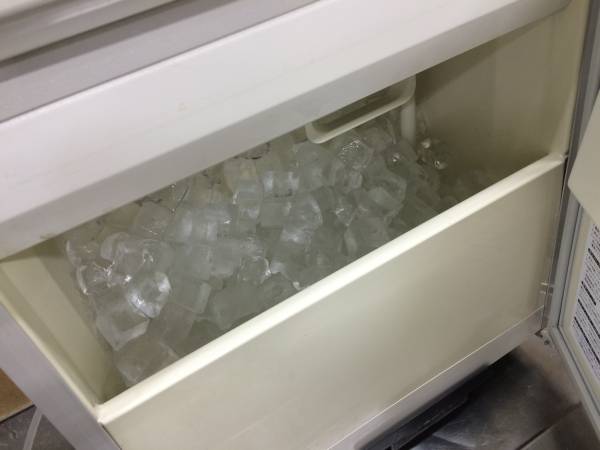 ホシザキ電機 卓上製氷機IM-15CLです！