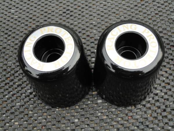 ◆【純正・未使用】ヤマハ FZS1000 レーシングプロテクター ♪