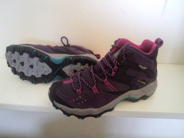 【新品】 columbia コロンビア セイバー ２３㎝ ミッド 紫